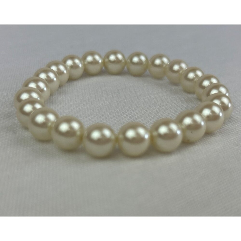 Elegant Faux Pearl Stretch Bracelet Romantic Feminine - Picture 2 of 4